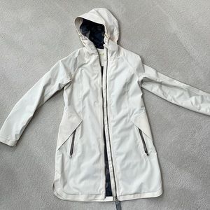 Lululemon Definitely Raining jacket